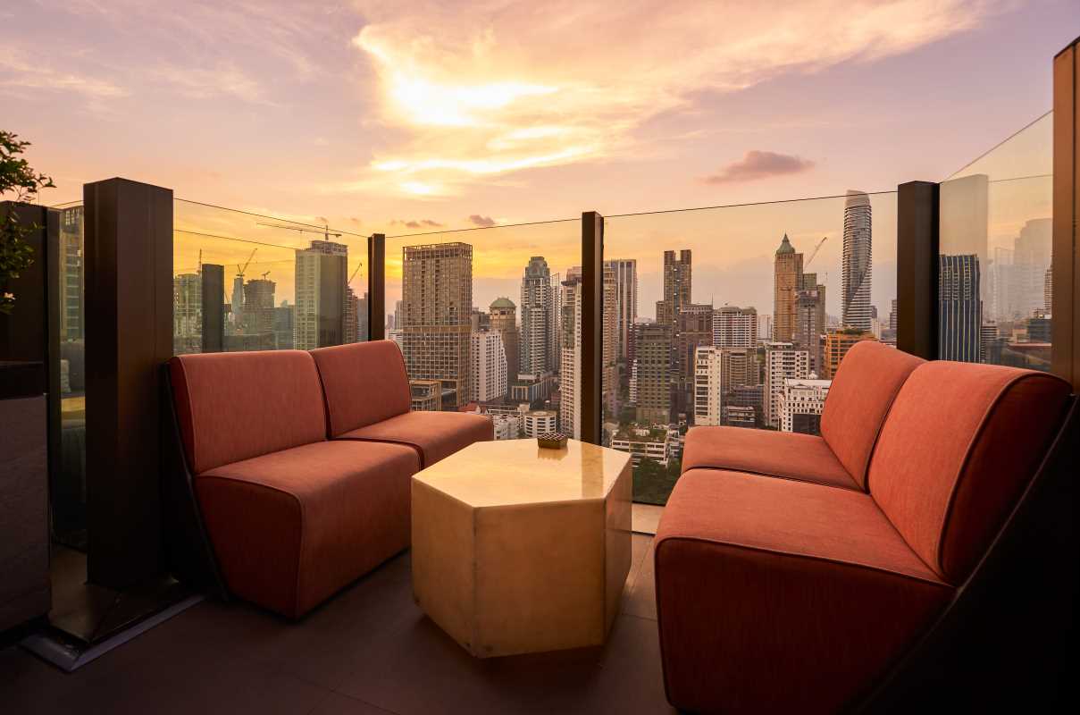Chic Rooftop Dining In Chicago